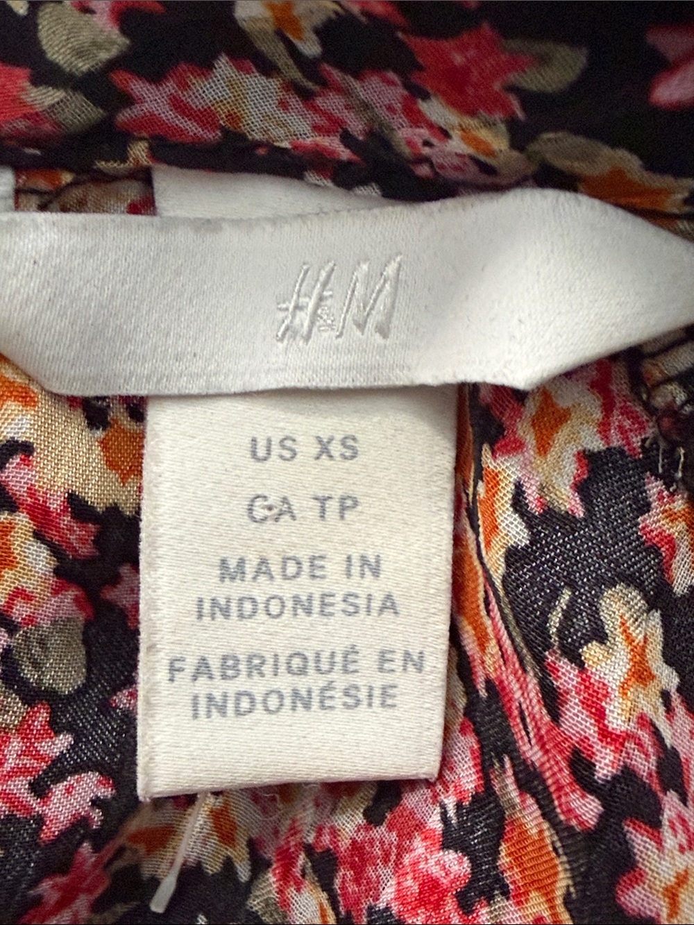 H&M blouse - Picture 10 of 10